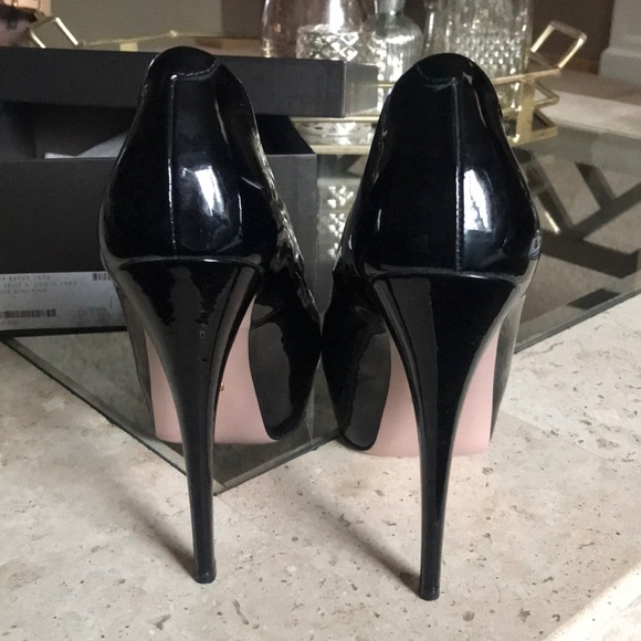 Gucci black patent leather platforms sz 8 w/box - Picture 4 of 9